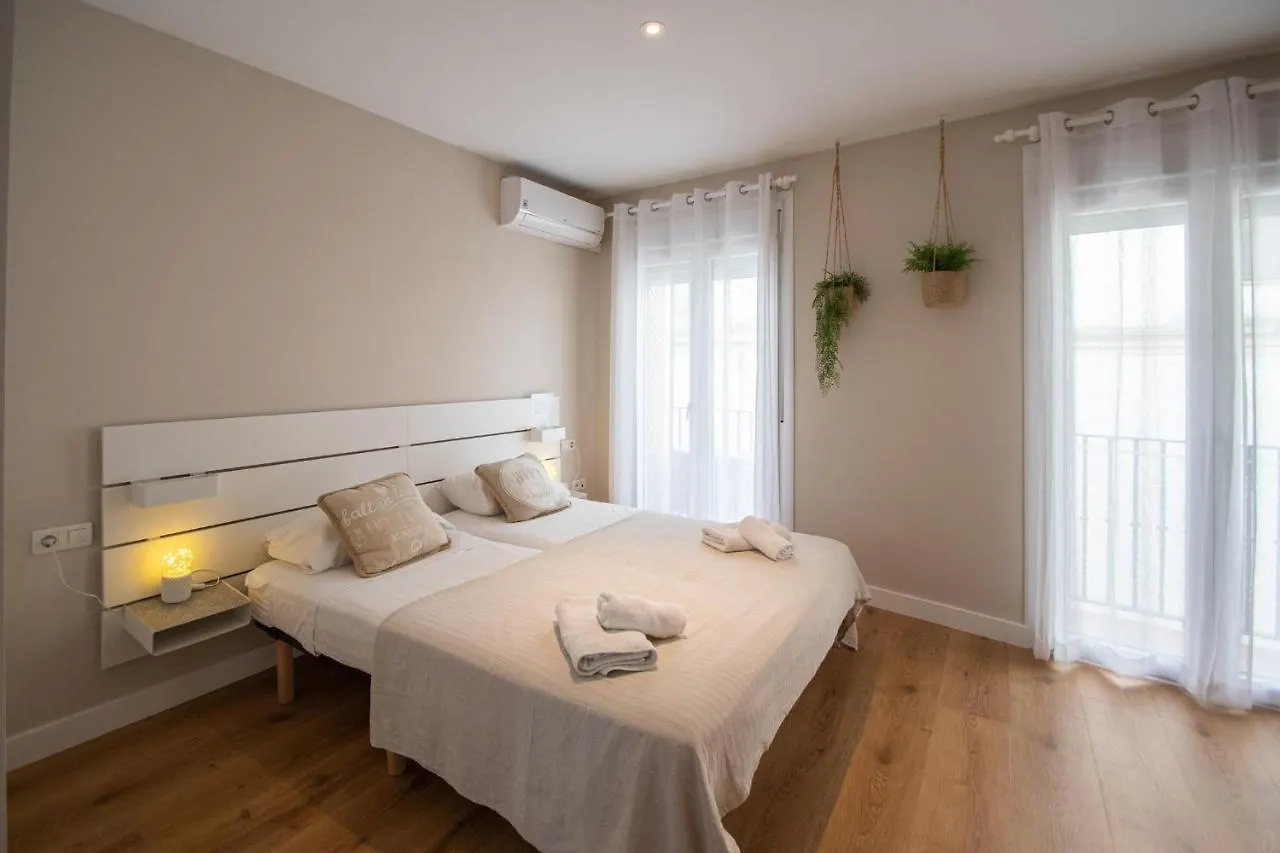 El Estudio De la Rosa Cádiz 0*,